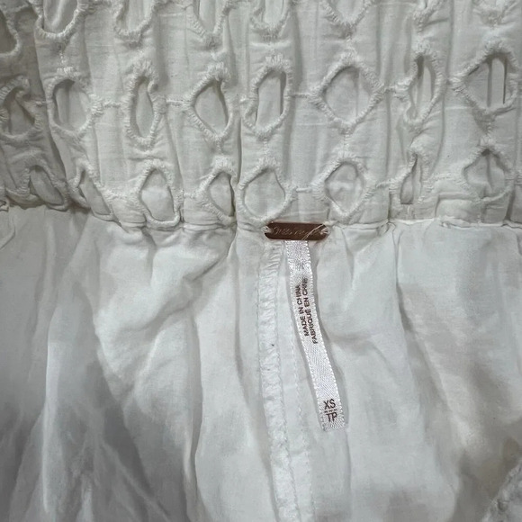 Free People Geo Eyelet Cotton Cover Up Pants Elastic Waist Size XS Vacation - Picture 7 of 11